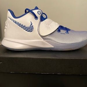 Kyrie flytrap 3s “white varsity royal”